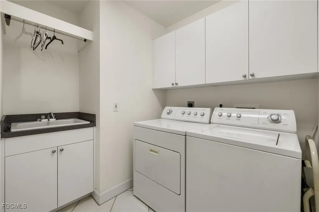 8913 Dartmoor Way Fort Myers FL 33908