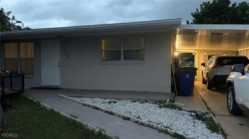 1113 Vineyard Place Lehigh Acres FL 33936