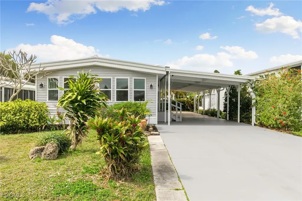 57 San Remo Circle Naples FL 34112