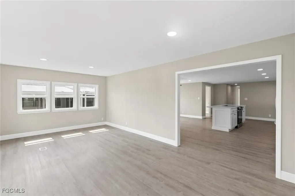 57 San Remo Circle Naples FL 34112