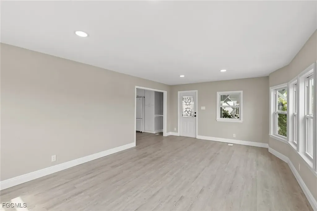 57 San Remo Circle Naples FL 34112