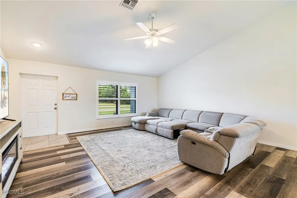 3410 NW 45th Street Cape Coral FL 33993