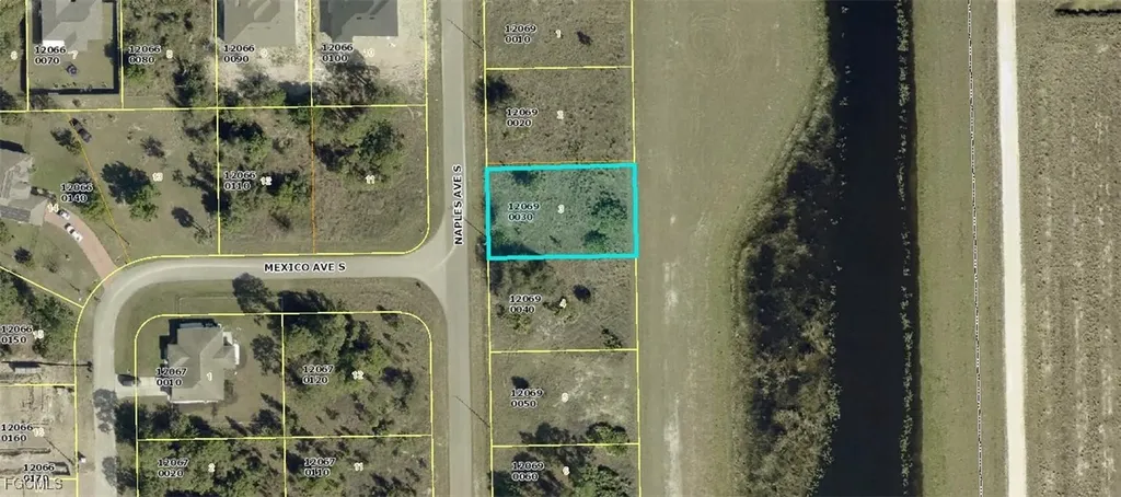 1005 Naples Avenue S Lehigh Acres FL 33974