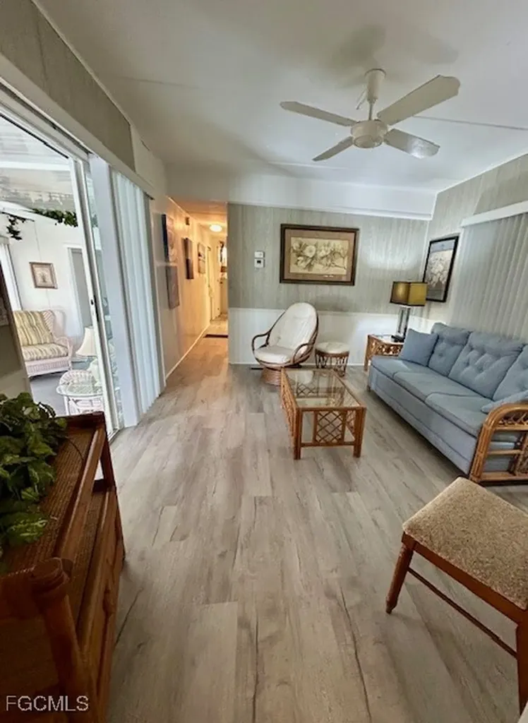 5558 Palm Beach Boulevard Fort Myers FL 33905