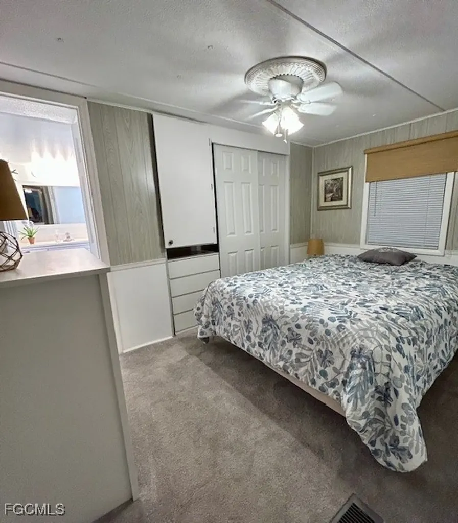 5558 Palm Beach Boulevard Fort Myers FL 33905