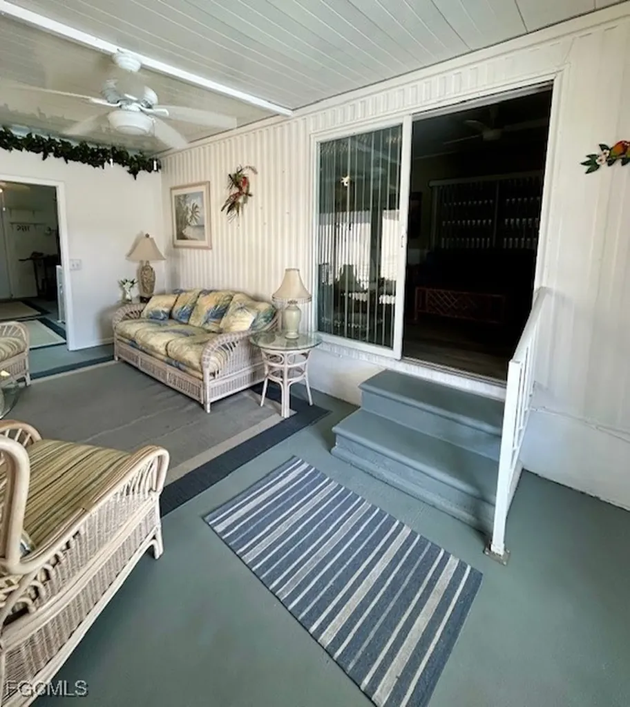 5558 Palm Beach Boulevard Fort Myers FL 33905