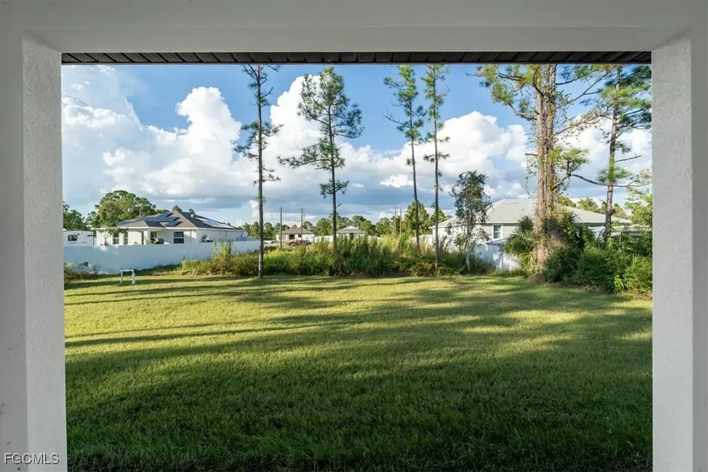 3203 Sunshine Boulevard N Lehigh Acres FL 33971
