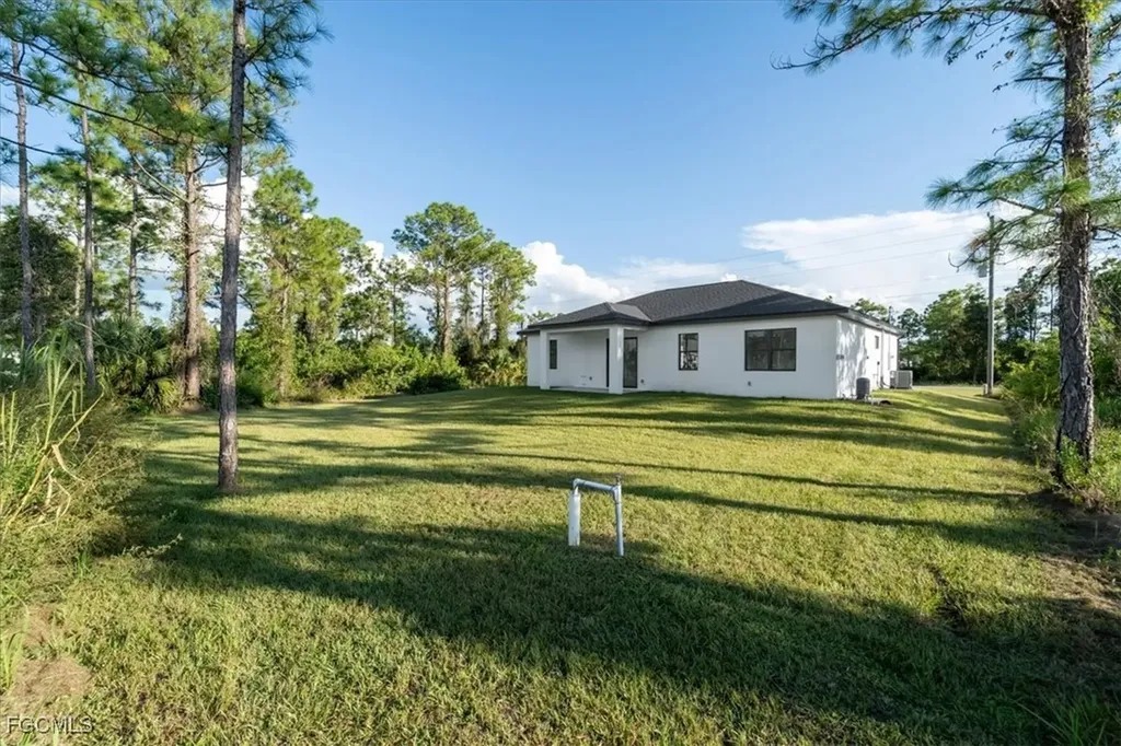3203 Sunshine Boulevard N Lehigh Acres FL 33971