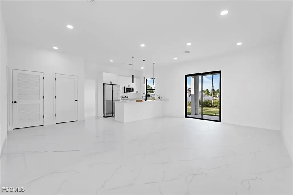 3203 Sunshine Boulevard N Lehigh Acres FL 33971
