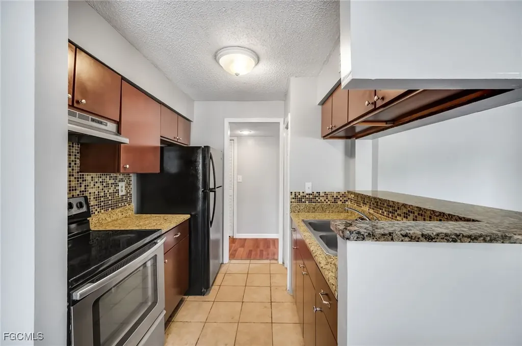 8723 Fancy Finch Drive Tampa FL 33614