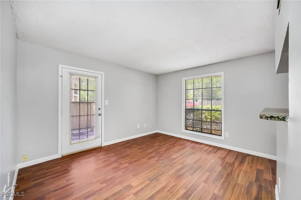 8723 Fancy Finch Drive Tampa FL 33614