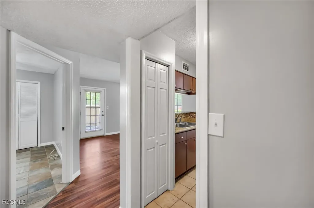 8723 Fancy Finch Drive Tampa FL 33614