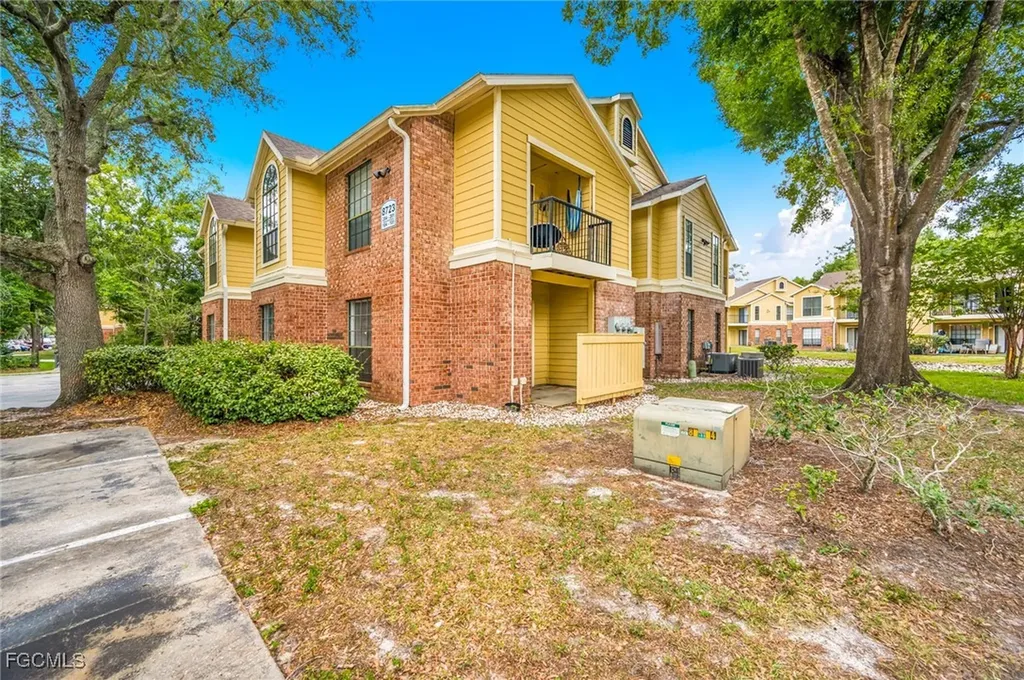 8723 Fancy Finch Drive Tampa FL 33614