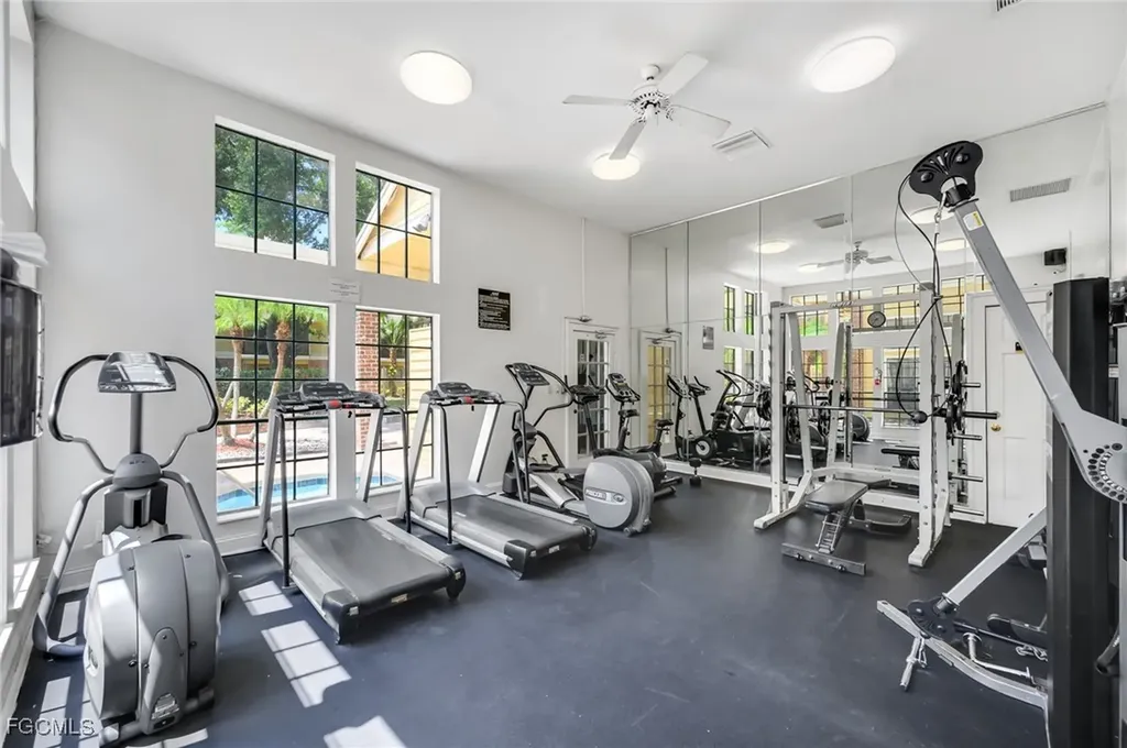 8723 Fancy Finch Drive Tampa FL 33614