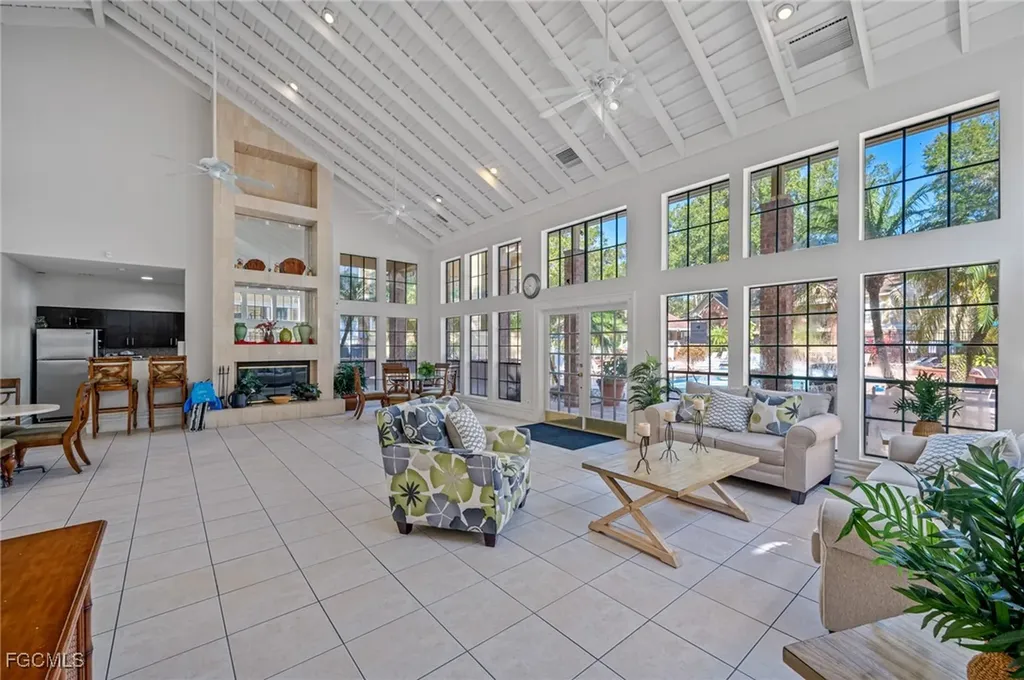 8723 Fancy Finch Drive Tampa FL 33614