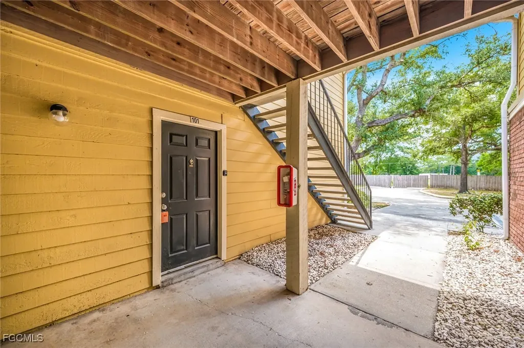 8723 Fancy Finch Drive Tampa FL 33614