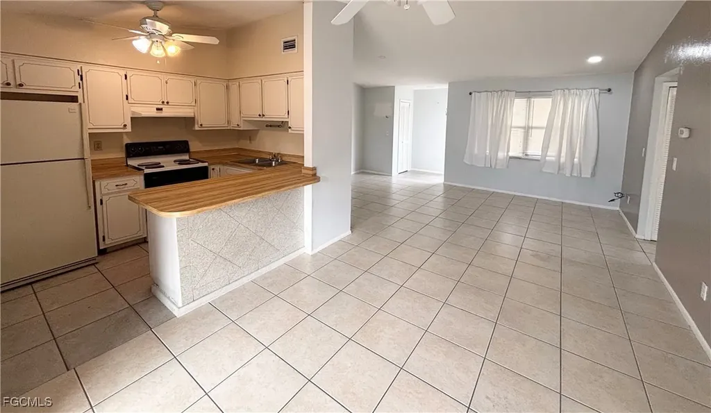 3306 SW 7th Place Cape Coral FL 33914