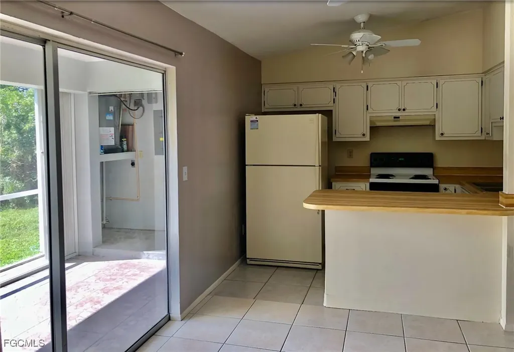 3306 SW 7th Place Cape Coral FL 33914