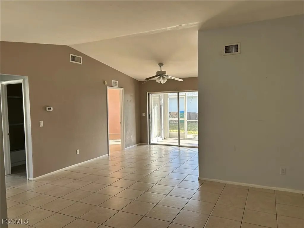 3306 SW 7th Place Cape Coral FL 33914