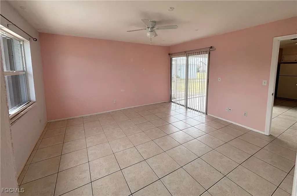 3306 SW 7th Place Cape Coral FL 33914