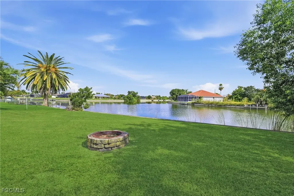 109 NE 20th Court Cape Coral FL 33909