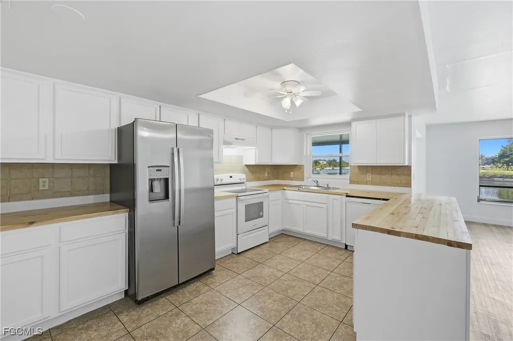 109 NE 20th Court Cape Coral FL 33909