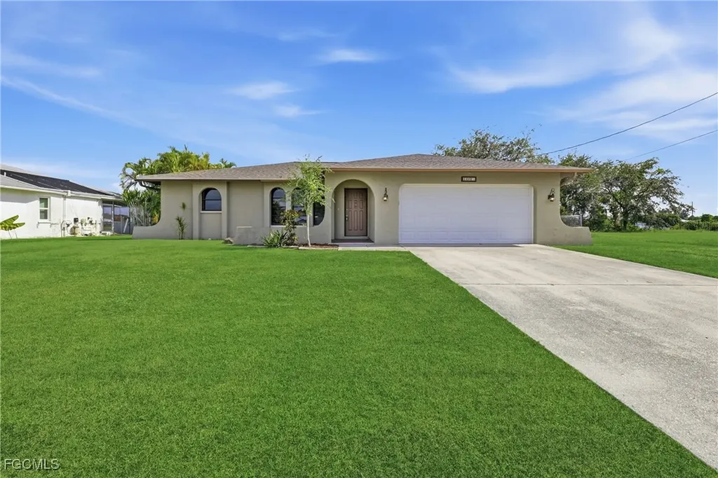 109 NE 20th Court Cape Coral FL 33909