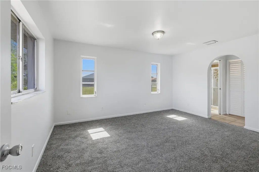 109 NE 20th Court Cape Coral FL 33909