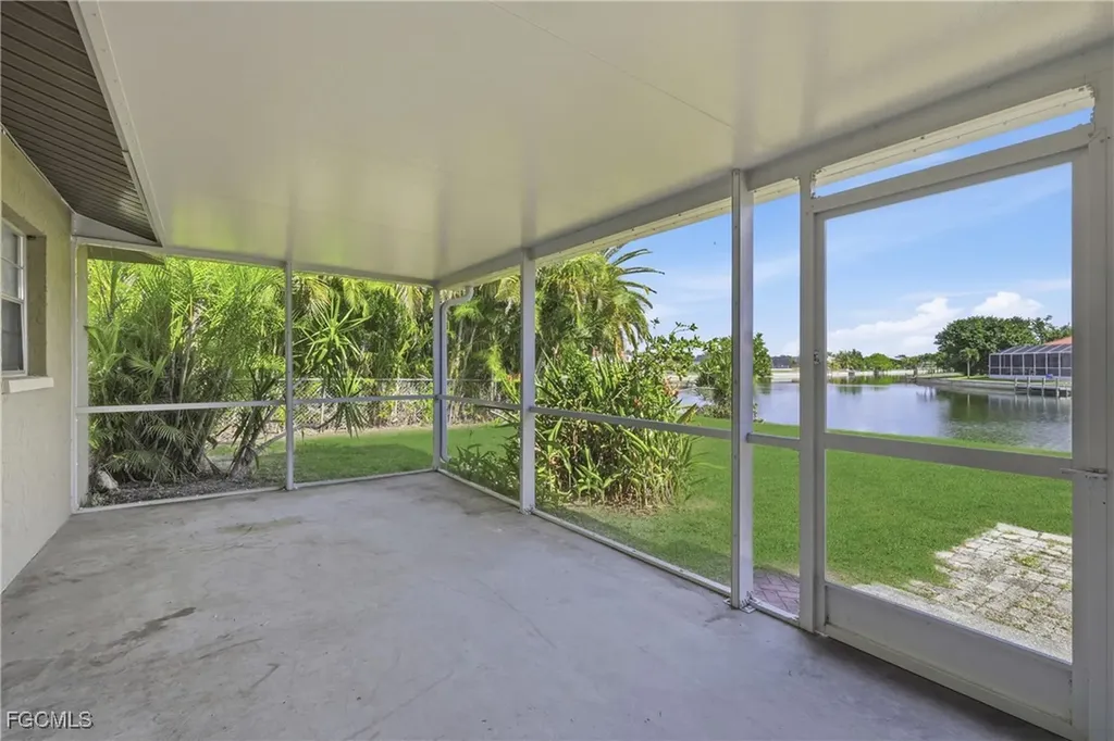 109 NE 20th Court Cape Coral FL 33909