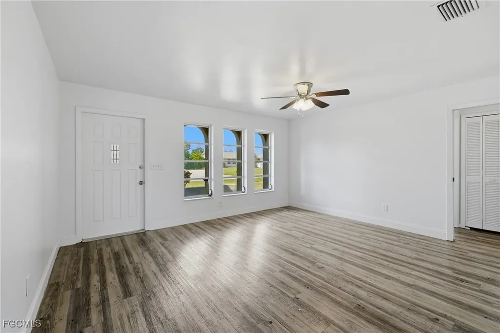 109 NE 20th Court Cape Coral FL 33909