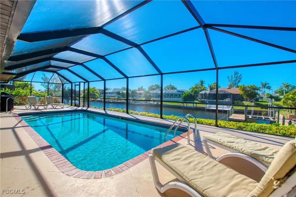 3208 SE 5th Avenue Cape Coral FL 33904