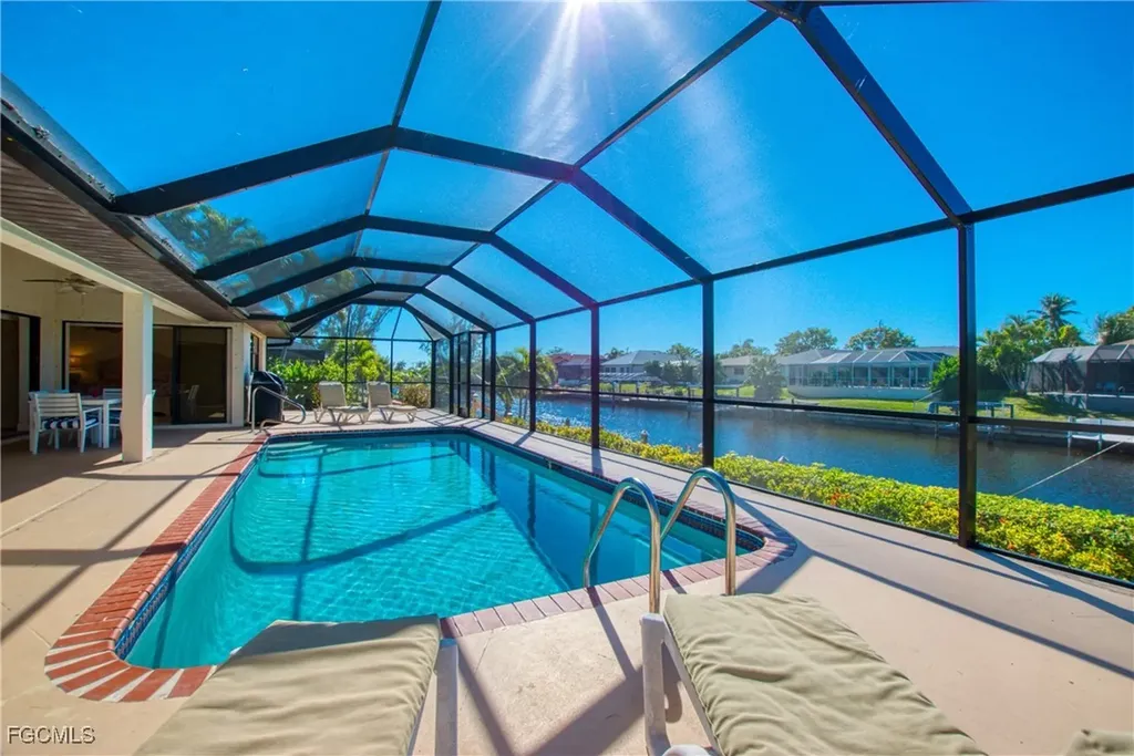 3208 SE 5th Avenue Cape Coral FL 33904