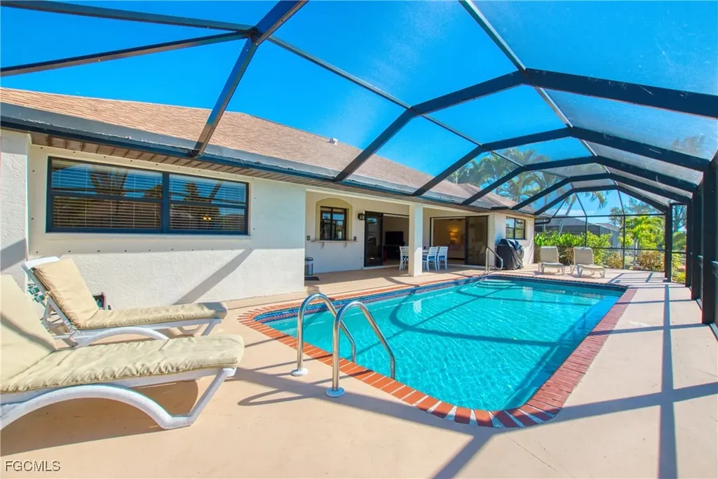 3208 SE 5th Avenue Cape Coral FL 33904