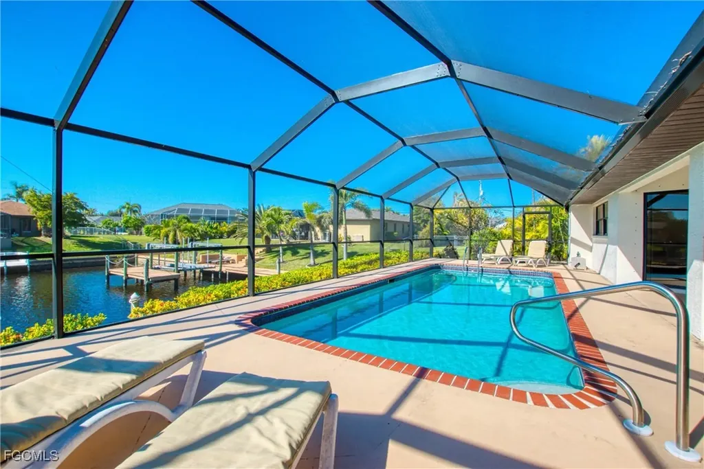 3208 SE 5th Avenue Cape Coral FL 33904