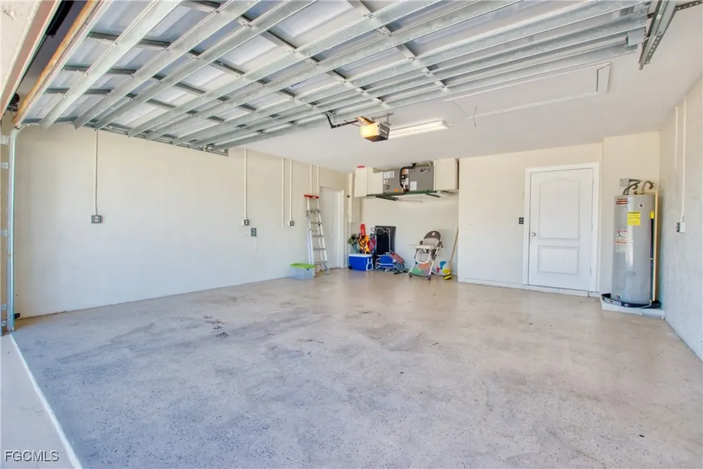 3208 SE 5th Avenue Cape Coral FL 33904