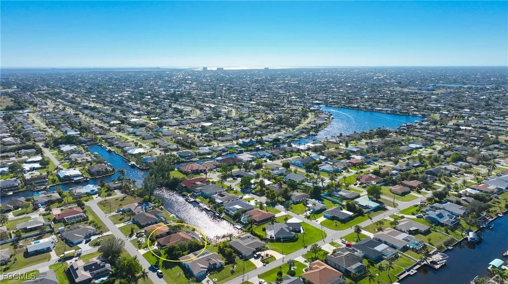 3208 SE 5th Avenue Cape Coral FL 33904