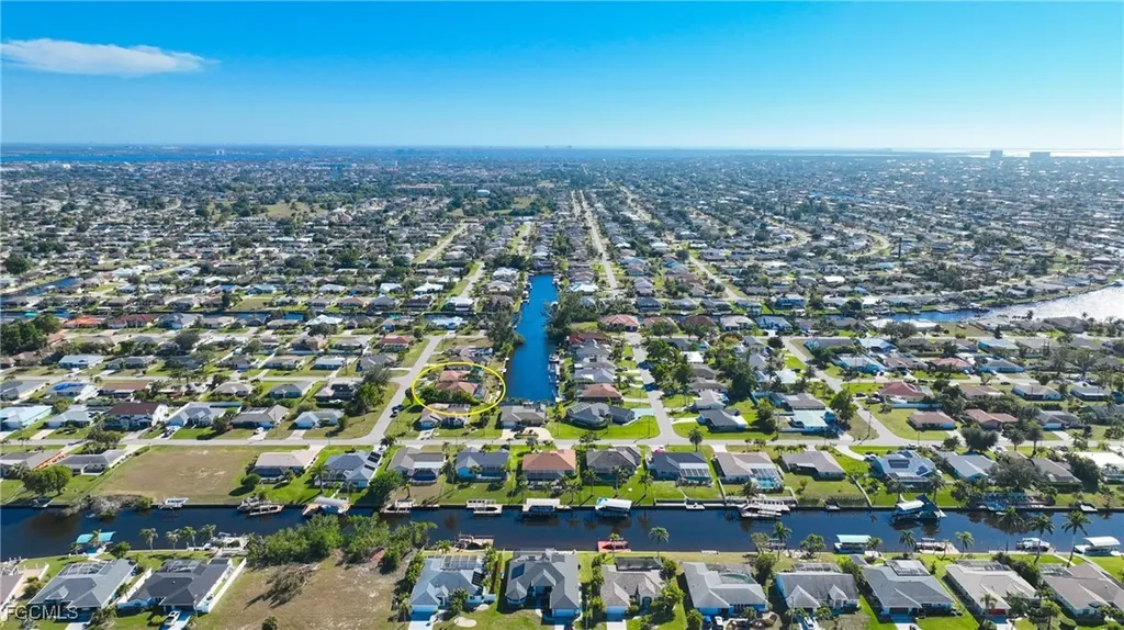 3208 SE 5th Avenue Cape Coral FL 33904
