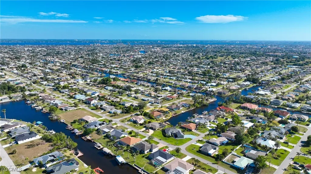 3208 SE 5th Avenue Cape Coral FL 33904