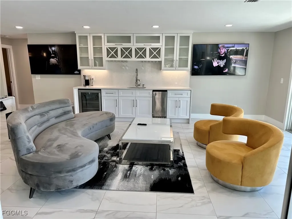 129 SW 54th Terrace Cape Coral FL 33914