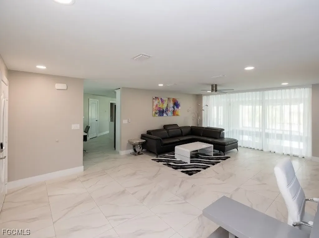 129 SW 54th Terrace Cape Coral FL 33914