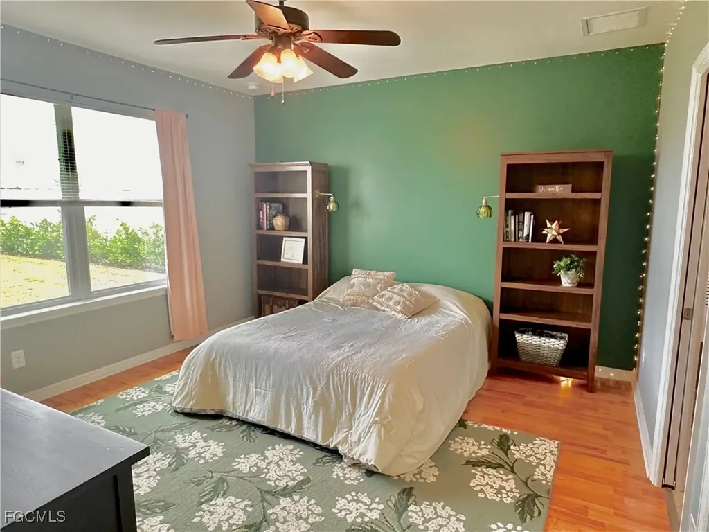 133 SE 19th Street Cape Coral FL 33990