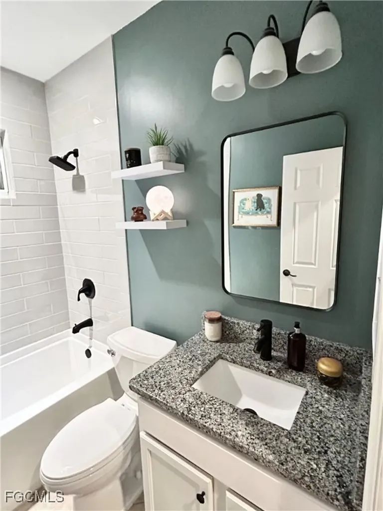 133 SE 19th Street Cape Coral FL 33990