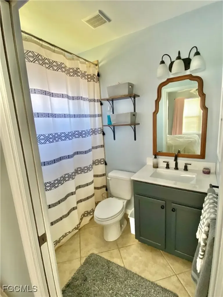 133 SE 19th Street Cape Coral FL 33990