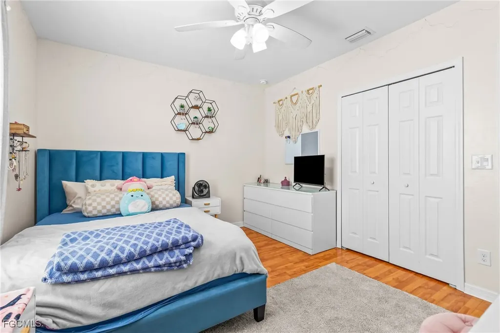 133 SE 19th Street Cape Coral FL 33990