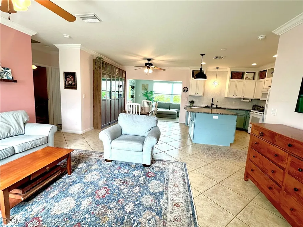 133 SE 19th Street Cape Coral FL 33990