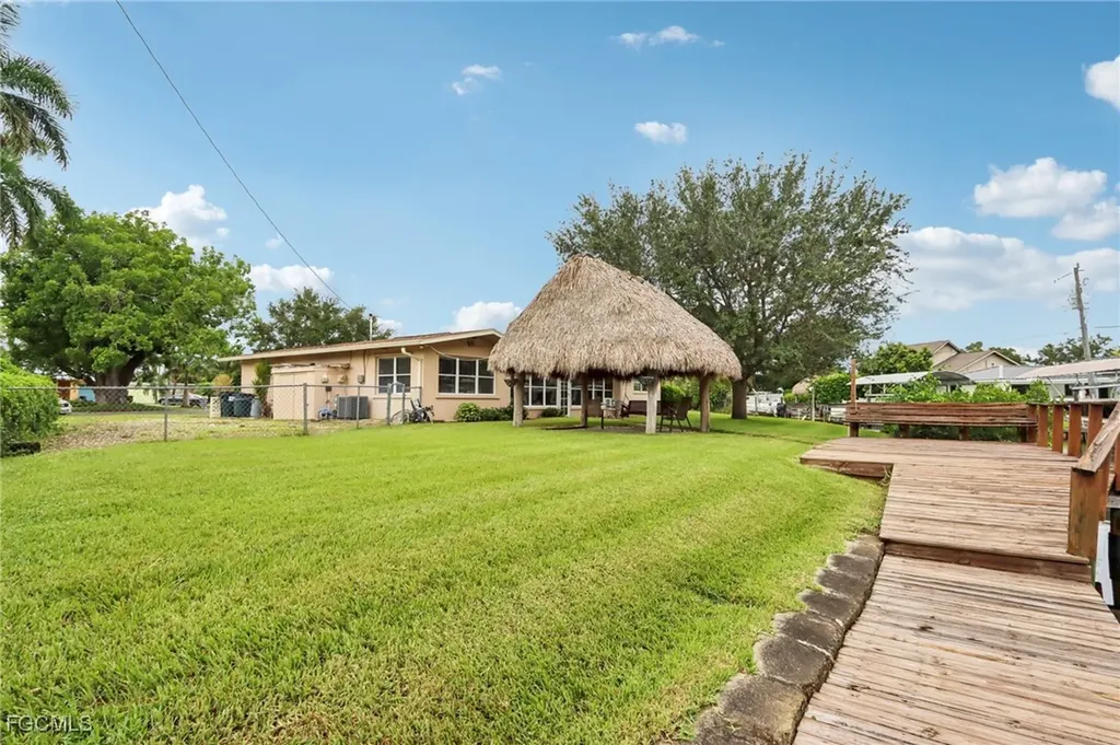 1037 Ione Drive Fort Myers FL 33919