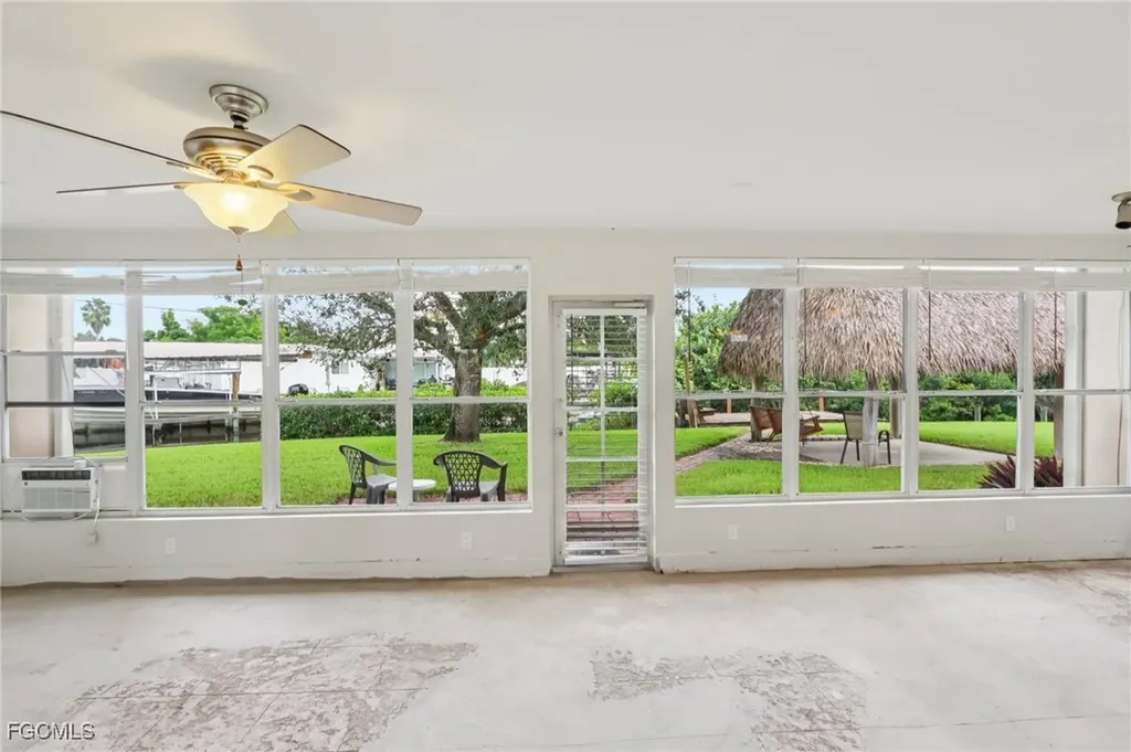 1037 Ione Drive Fort Myers FL 33919