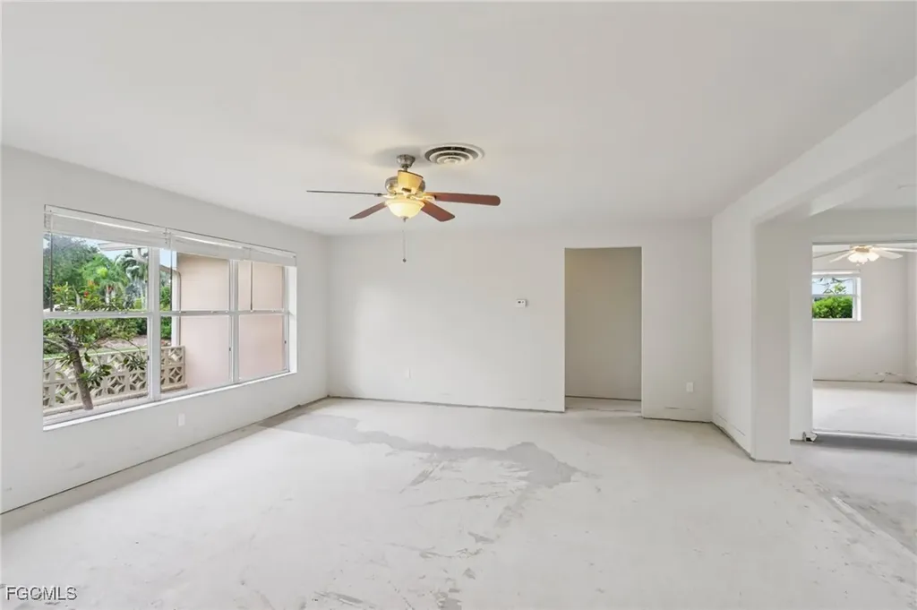1037 Ione Drive Fort Myers FL 33919