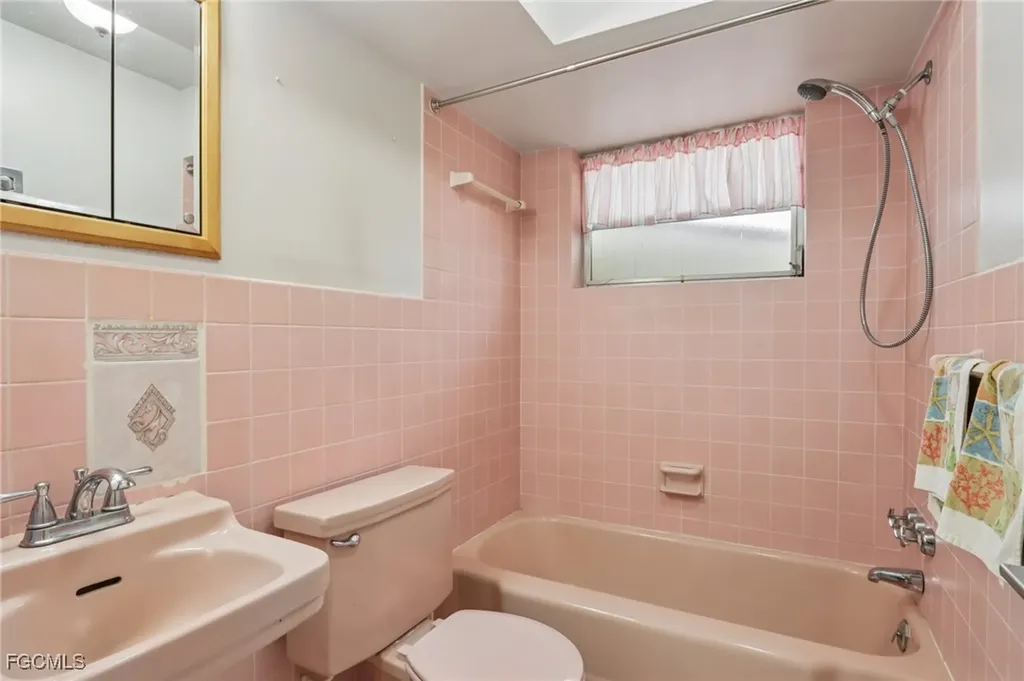 1037 Ione Drive Fort Myers FL 33919