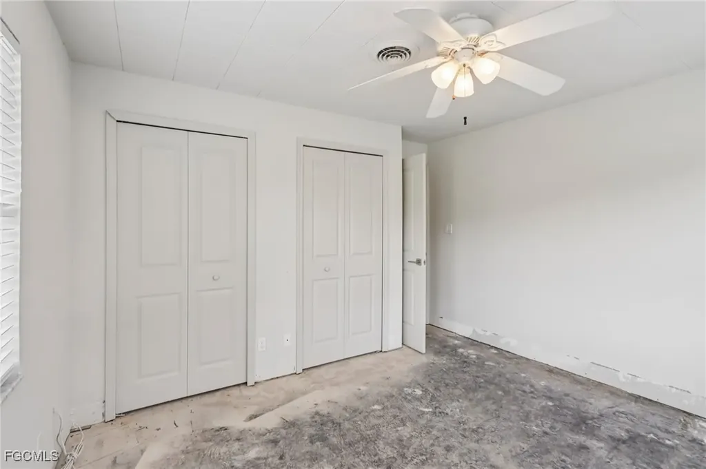 1037 Ione Drive Fort Myers FL 33919